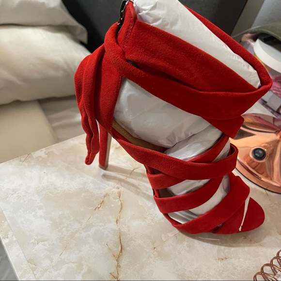 SCHUTZ ORADIA - Picture 8 of 10